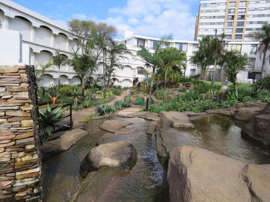 Breakers Resort 130 Umhlanga Beachfront Durban Exterior photo
